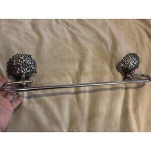 VTG Hollywood Regency Mid Century Towel Rack Towel Bar Silver Tone 18” Chrome